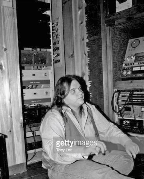 Meat Loaf with Studer reel tape recorder and Crown amp in London in 1981 (photo by Terry Lott - Getty Image)